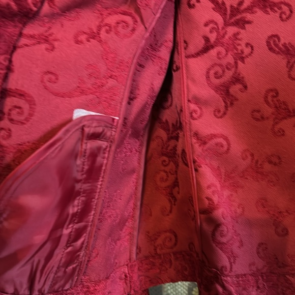 CroftandBarrow jacket. Reddish/maroon color. Swirl design. Size S - Picture 10 of 10